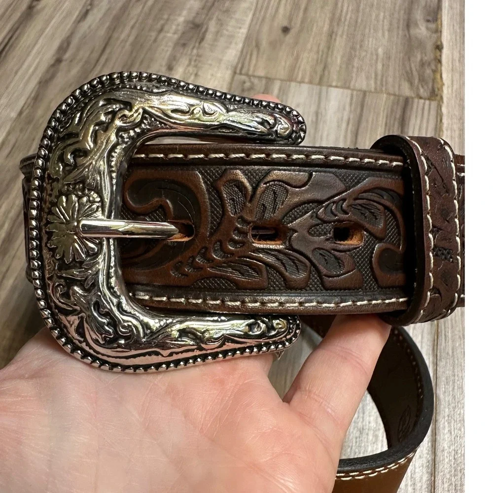 RedHead Ranch Mens Brown Tooled Leather Western Belt Silver Buckle Size 40